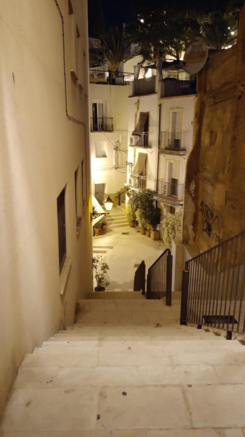 Charming Apartment In Alicante Near The Sea & City Center Kültér fotó