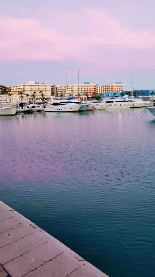 Charming Apartment In Alicante Near The Sea & City Center Kültér fotó